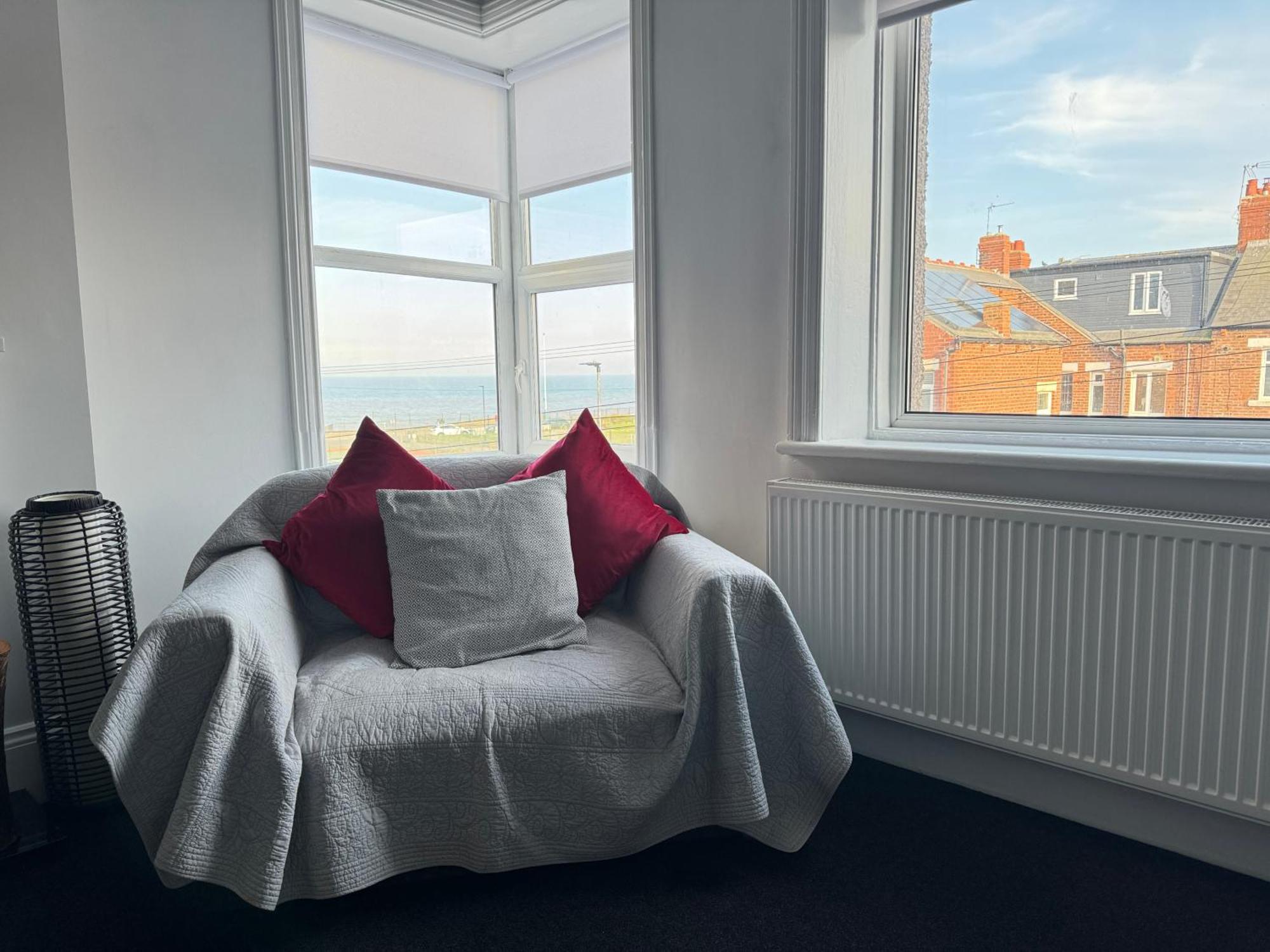 Seaview Loft Free Onsite Parking Apartment Whitley Bay
