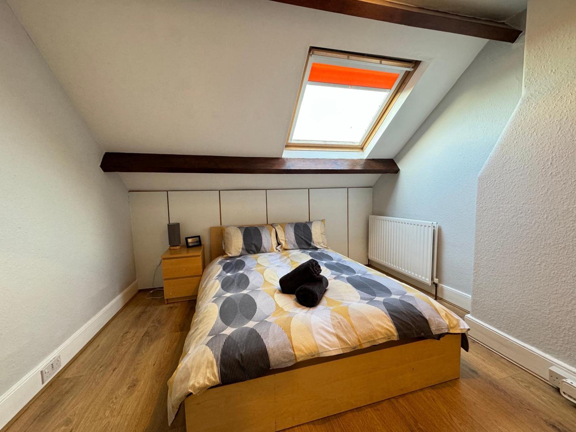 Seaview Loft Free Onsite Parking Apartment